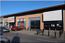 TL4659 : Cambridge Retail Park by Hugh Venables