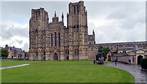 ST5545 : Wells Cathedral by habiloid