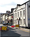 Yellow temporary signs, The Struet, Brecon