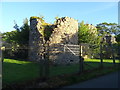 Ruined tower, Inverugie Castle