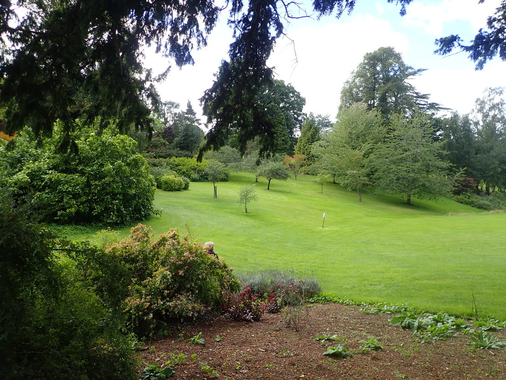 Landscaped Gardens, Dudmaston Hall © Eirian Evans Cc-by-sa 2.0 