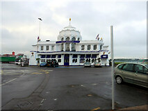 SU4110 : Southampton Royal Pier gatehouse by John Lucas