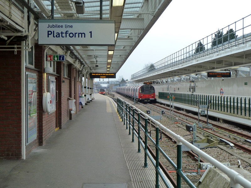 Platform 1, Stanmore station © Robin Webster cc-by-sa/2.0 :: Geograph ...