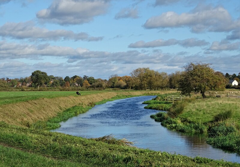 The River Idle and an angler south of... © Neil Theasby cc-by-sa/2.0 ...