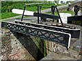 SO8691 : Footbridge and gates at Botterham Locks, Staffordshire by Roger  Kidd