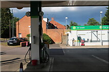 SP6934 : Petrol station on Stratford Road, Buckingham by David Howard