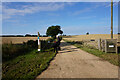 Path leading to Irby-upon-Humber