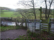 SO3996 : Gate on part of the Shropshire Way at Ratlinghope by Jeremy Bolwell