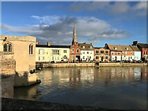 TL3171 : River Great Ouse and buildings on The Quay in St Ives by Richard Humphrey
