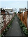 Path heading north from Grampian Avenue