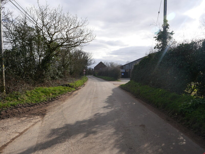 South on Honing Road © David Pashley cc-by-sa/2.0 :: Geograph Britain ...