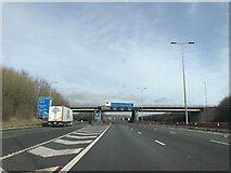 SK5304 : Junction 21a - M1 northbound by Dave Thompson