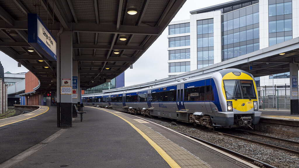 Train, Belfast Lanyon Place Station © Rossographer cc-by-sa/2.0 ...