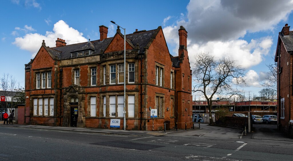 Chapel House Hotel © Peter McDermott cc-by-sa/2.0 :: Geograph Britain ...