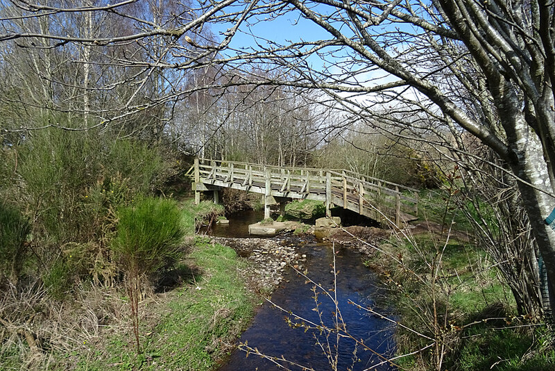 Oxhill Walk © Anne Burgess cc-by-sa/2.0 :: Geograph Britain and Ireland