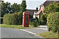 Telephone box, Vines Cross