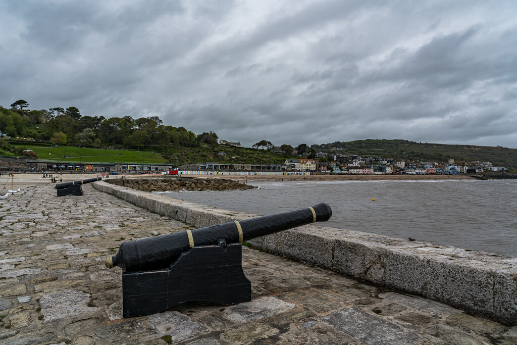 Cannons On The Cob, Lyme Regis © Brian Deegan cc-by-sa/2.0 :: Geograph ...