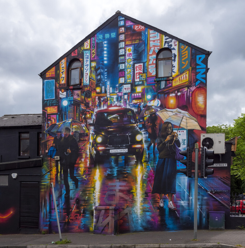 Street art, Belfast © Rossographer ccbysa/2.0 Geograph Britain and