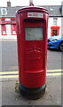 Elizabethan postbox on Murray Street, Montrose