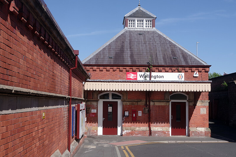 Wellington Station © Stephen McKay cc-by-sa/2.0 :: Geograph Britain and ...