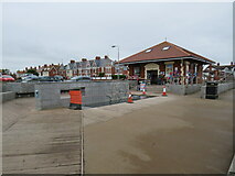 TA2048 : Hornsea seafront by Malc McDonald