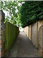 Passageway to Simpson Close