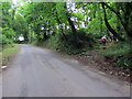 Llwybr Ceffyl yn gadael yr heol / A bridleway exiting a road