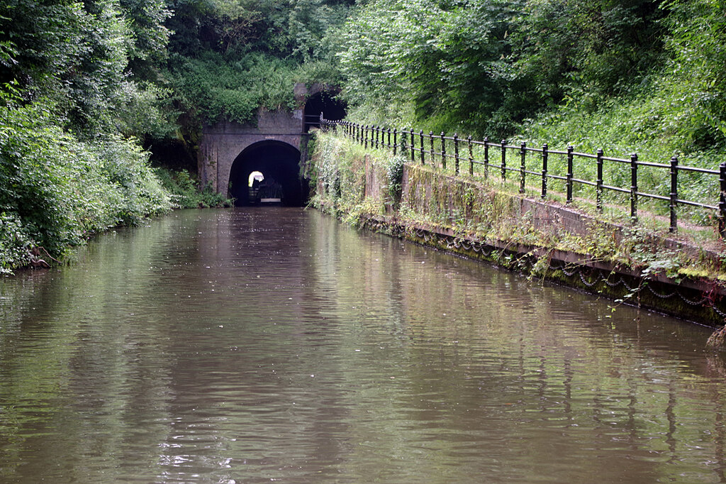 Shrewley Tunnel © Stephen McKay cc-by-sa/2.0 :: Geograph Britain and ...