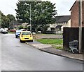 Abandoned shopping trolley, Brangwyn Avenue, Cwmbran