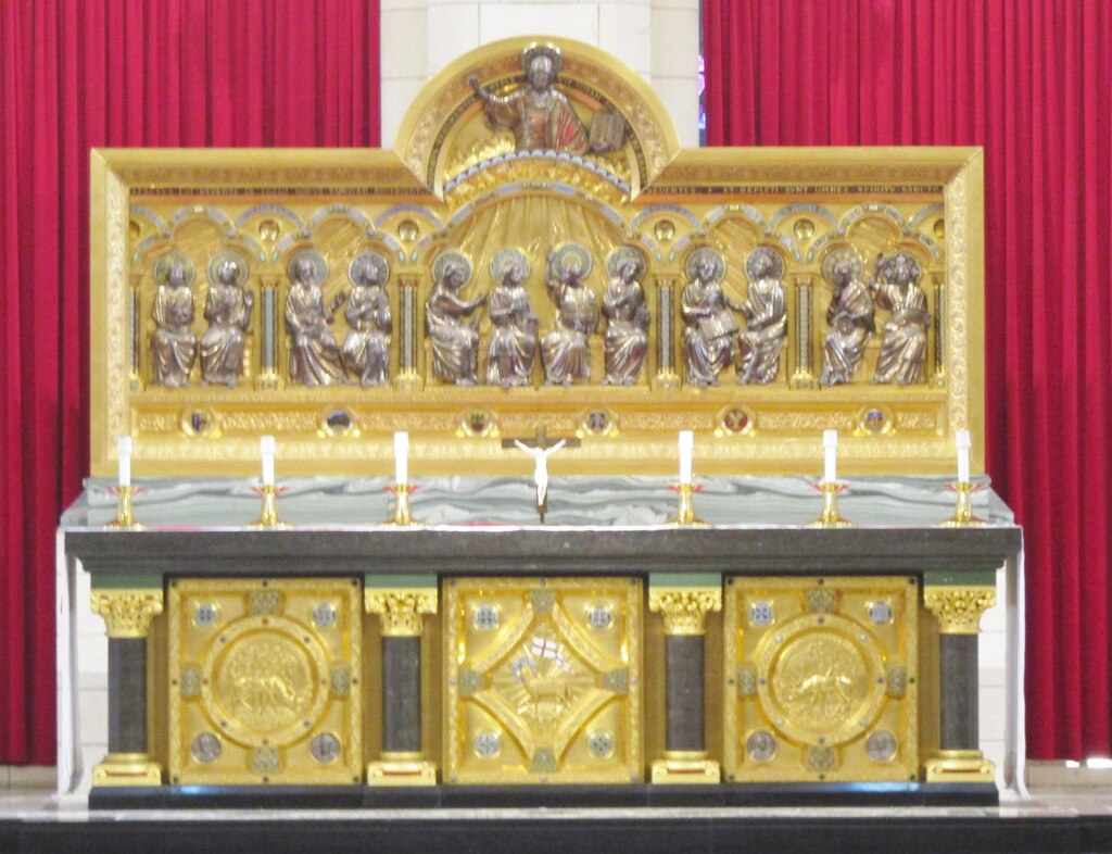 Buckfast Abbey - Altar © Colin Smith cc-by-sa/2.0 :: Geograph Britain ...