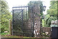 Ornamental gate (R), The Spinney, Estavarney Lane