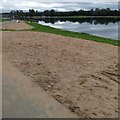 Sandy beach: Strathclyde Loch