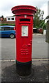Edward VIII postbox on Monteith Drive