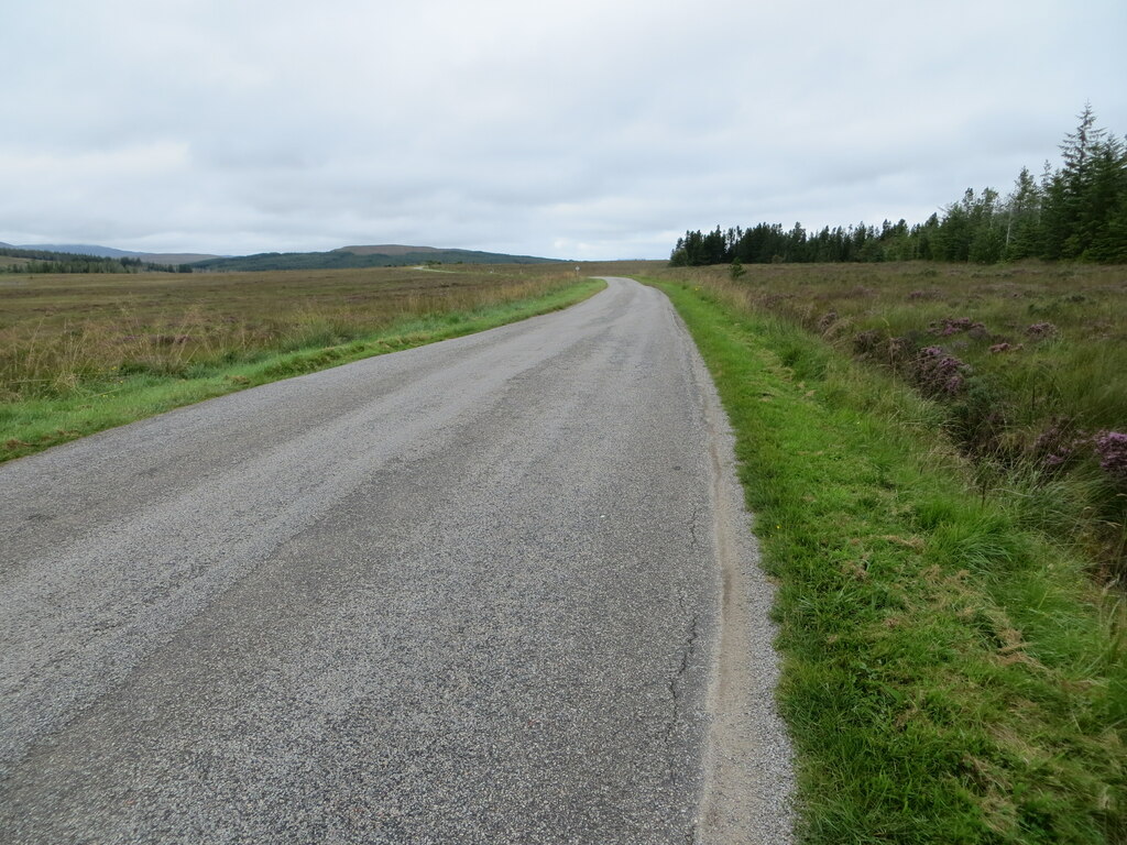 Road A837 Near To Loch Craggie © Peter Wood Cc By Sa20 Geograph