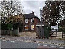 TL4357 : House on Grange Road, Newnham by David Howard