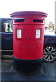 Double aperture Elizabeth II postbox on Railway Street, Pocklington