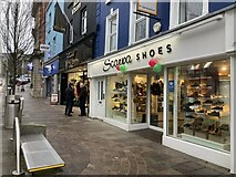 H4572 : Scarpa Shoes, Omagh by Kenneth  Allen