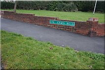 SO9689 : Lye Cross Road, Darby's Hill by Ian S