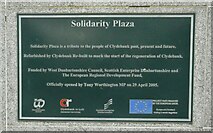 NS4970 : Solidarity Plaza, Clydebank by Richard Sutcliffe