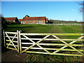 Footpath at Church Farm, Aldbury