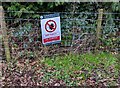 DIM PARCIO/NO PARKING notice near Hendre, Monmouthshire