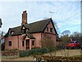 TL9370 : Tudor Cottage, Commister Lane, Ixworth by Alan Murray-Rust