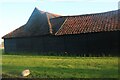 TL5107 : Barn on Wind Hill, Cutlers Green by David Howard