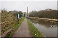 Macclesfield Canal towards bridge #26A