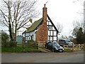 SO9251 : Corner Cottage, White Ladies Aston by Chris Allen