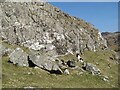 SH7158 : Crag with quartz veins by Jonathan Wilkins