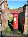 SP7110 : Red Pillar Box, Chearsley by David Hillas