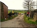 Elland Footpath 71/2 leaving Mulehouse Lane, Old Lindley