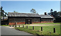 SU7357 : Barn at Mattingley by Des Blenkinsopp