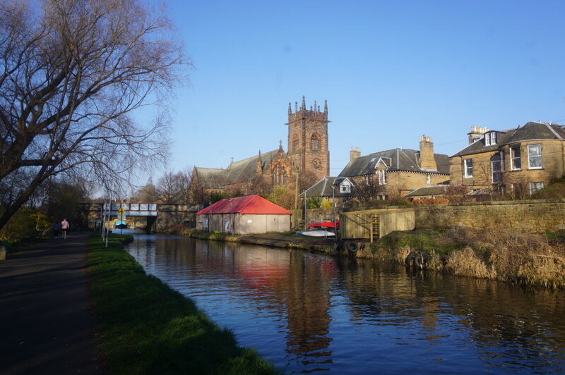 Union Canal towards bridge # 2 © Ian S cc-by-sa/2.0 :: Geograph Britain ...